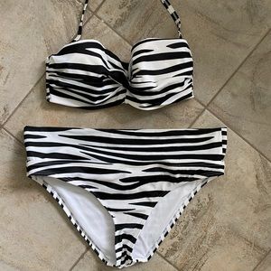 Victoria's Secret bikini, cool zebra print!! 34D/M
